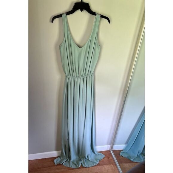 Show me Your Mumu Lined Sliver sage Kendall Maxi Size Small - Picture 2 of 13